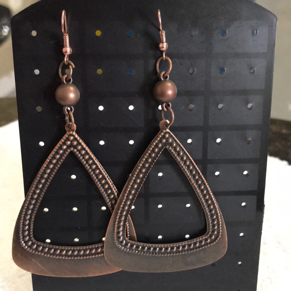 Brown dangle earrings
